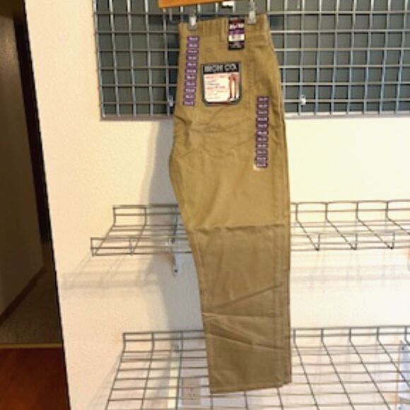Pants . Size 36 x 30 . Comfort Straight Leg w/ Flexible Waistband . Iron Co